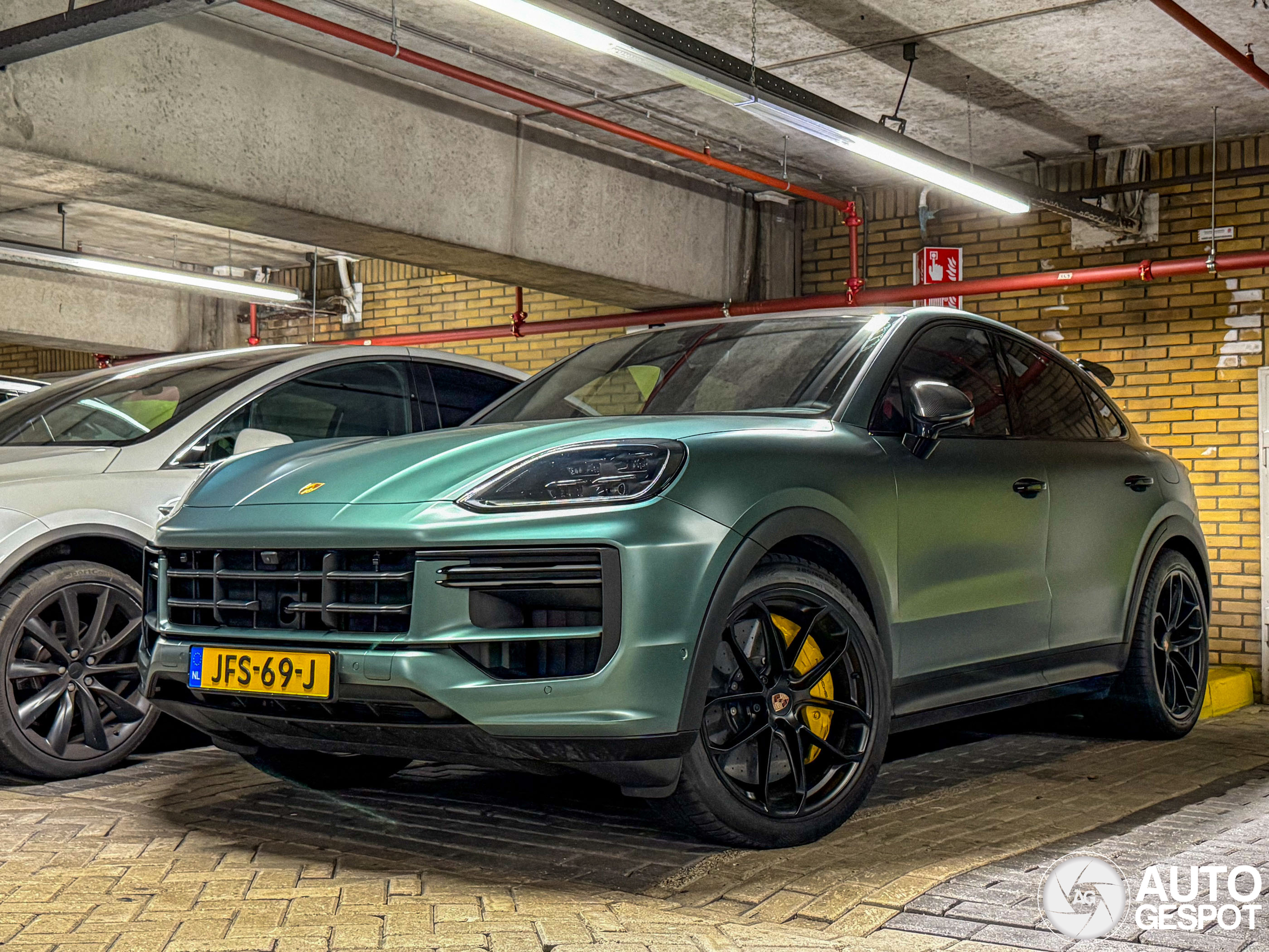 Porsche Cayenne Coupé Turbo E-Hybrid