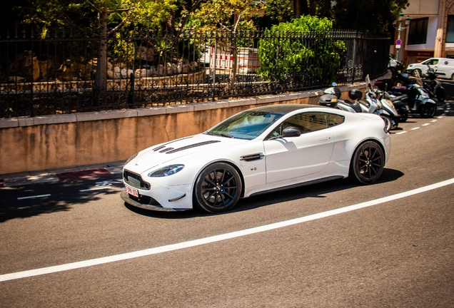 Aston Martin V12 Vantage S AMR