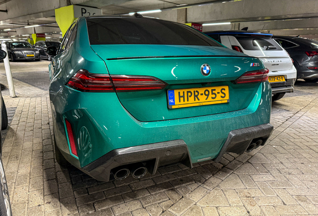 BMW M5 G90