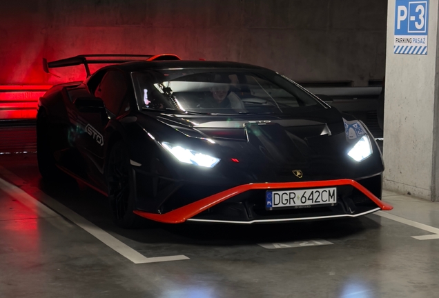 Lamborghini Huracán LP640-2 STO