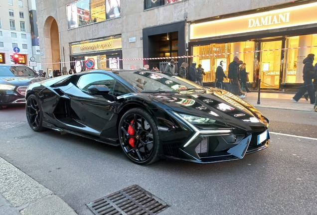 Lamborghini Revuelto