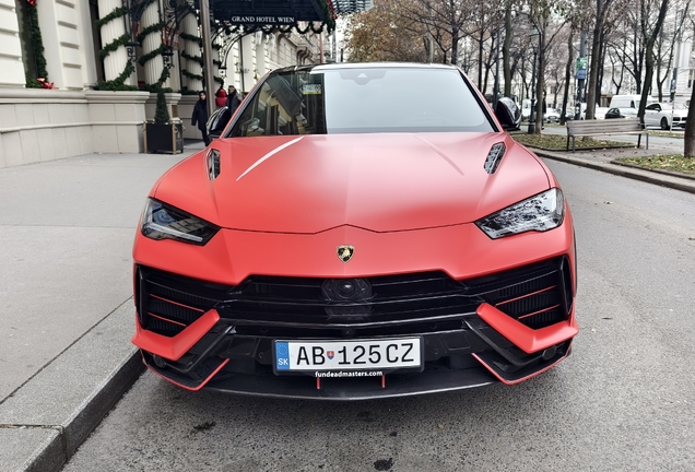 Lamborghini Urus Performante