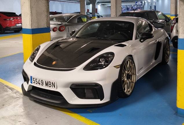 Porsche 718 Cayman GT4 RS Weissach Package