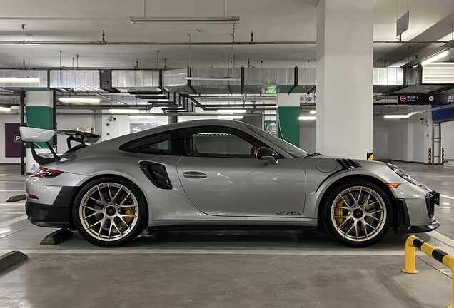 Porsche 991 GT2 RS Weissach Package