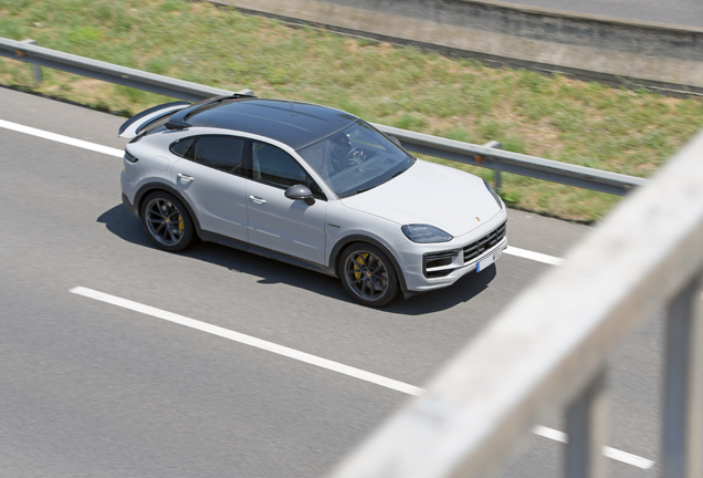 Porsche Cayenne Coupé Turbo E-Hybrid