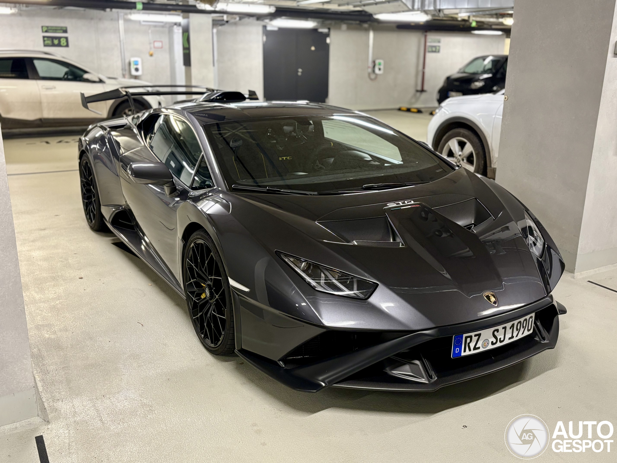 Lamborghini Huracán LP640-2 STO