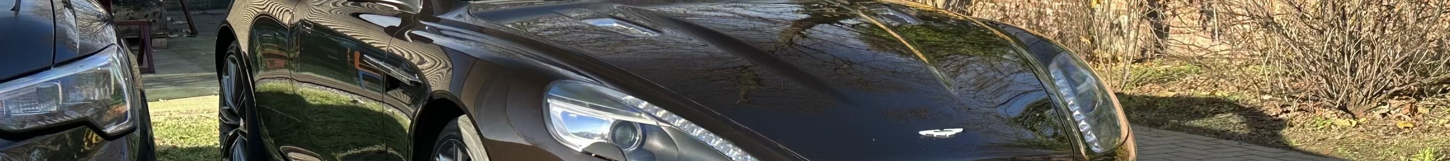 Aston Martin Virage 2011