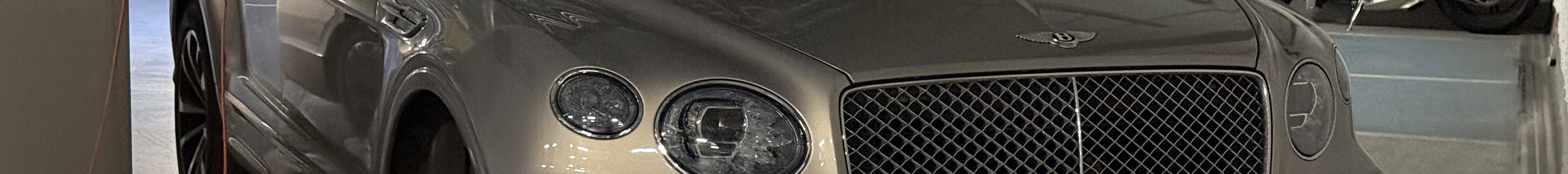 Bentley Bentayga V8 2021 First Edition