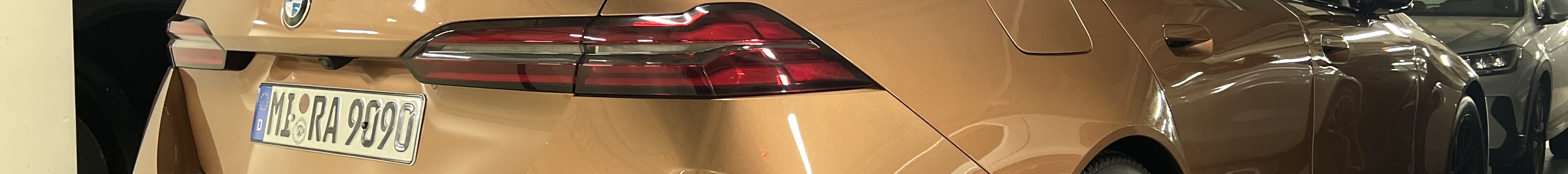 BMW M5 G90