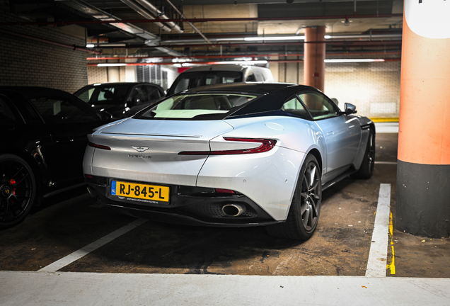 Aston Martin DB11