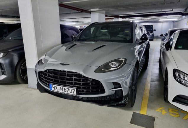 Aston Martin DBX707