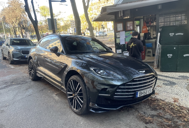 Aston Martin DBX707