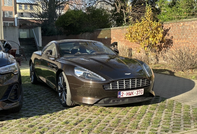 Aston Martin Virage 2011