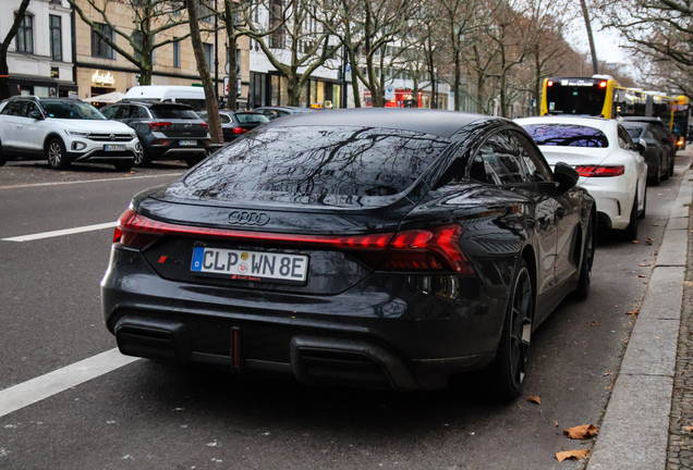 Audi RS E-Tron GT 2025