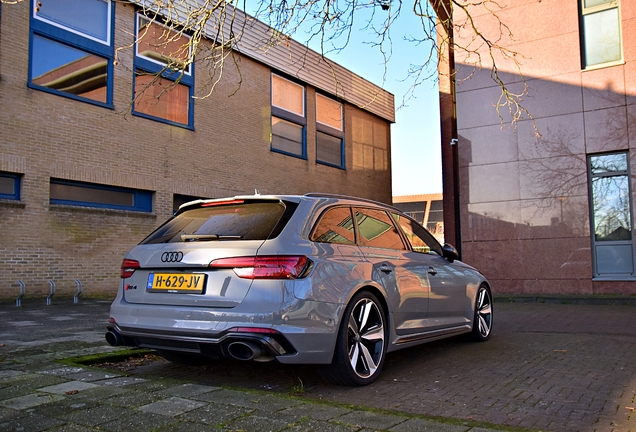Audi RS4 Avant B9