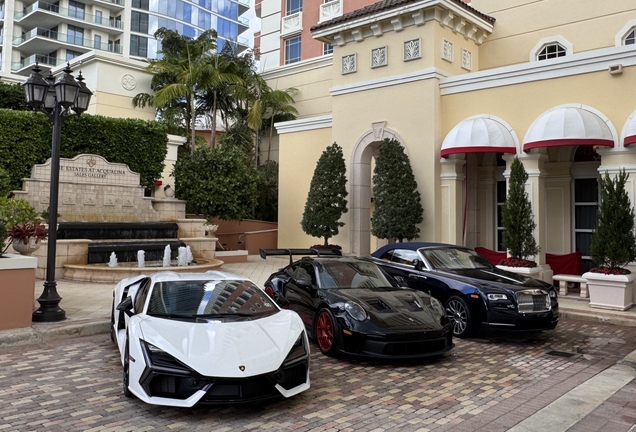 Lamborghini Revuelto