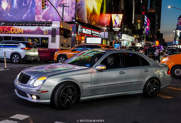 Mercedes-Benz E 55 AMG