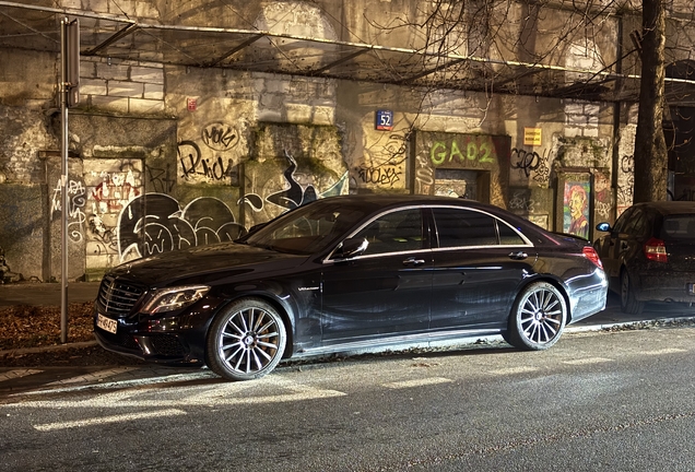 Mercedes-Benz S 63 AMG V222