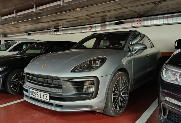 Porsche 95B Macan GTS MkIII