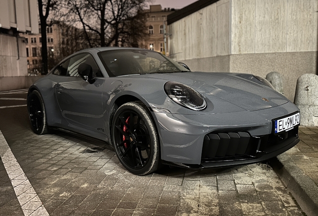 Porsche 992 Carrera 4 GTS MkII