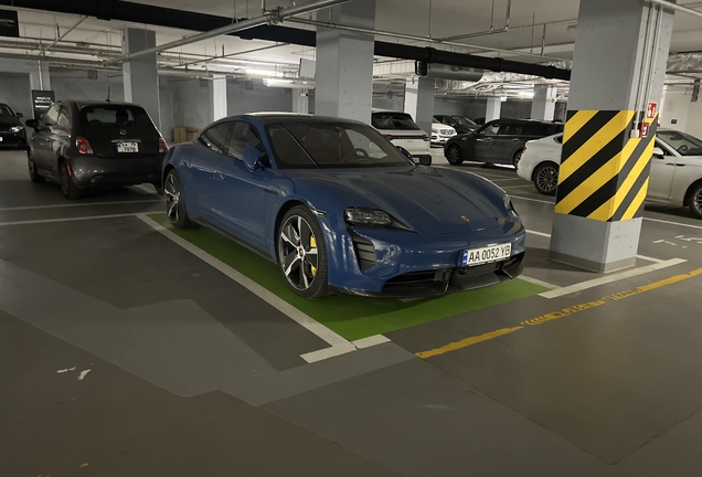 Porsche Taycan Turbo S