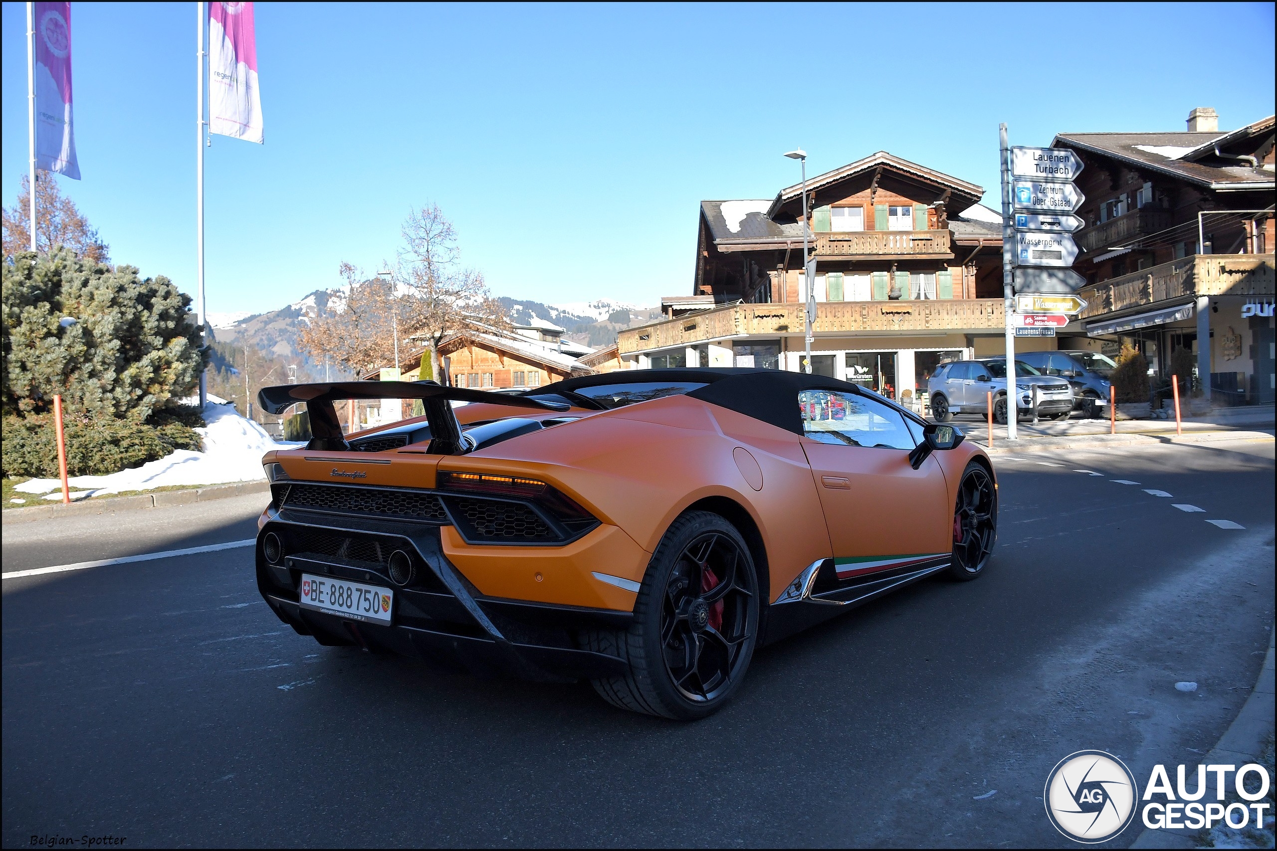 Lamborghini Huracán LP640-4 Performante Spyder