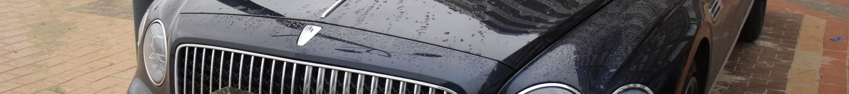 Bentley Flying Spur V8 2021