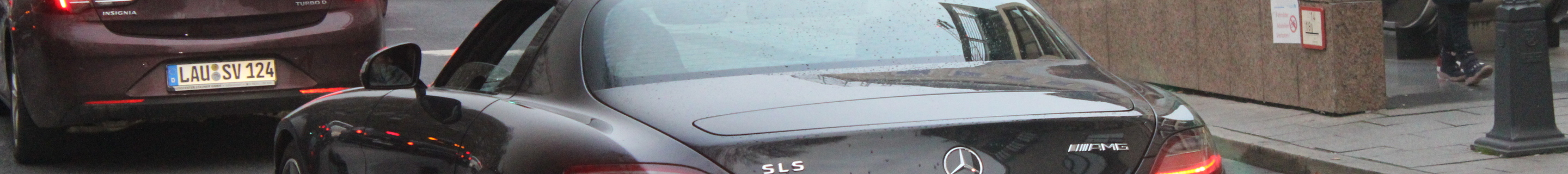 Mercedes-Benz SLS AMG