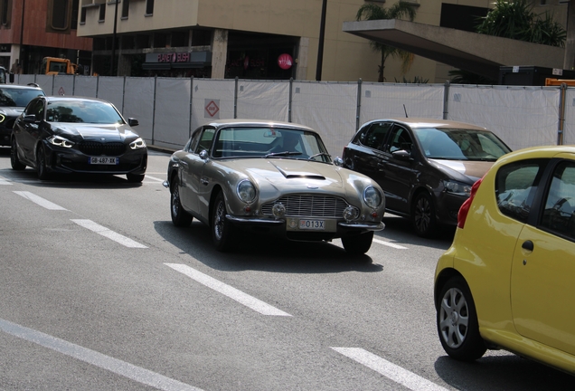 Aston Martin DB6 Vantage MKI