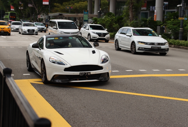 Aston Martin Vanquish 2013