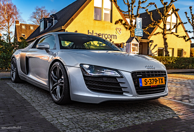 Audi R8
