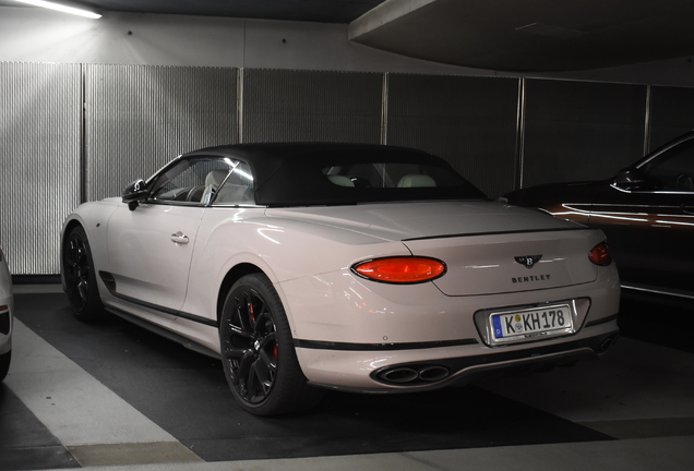 Bentley Continental GTC V8 S 2023