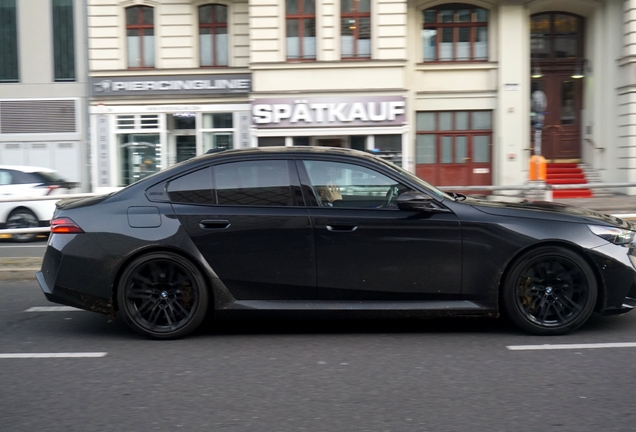 BMW M5 G90