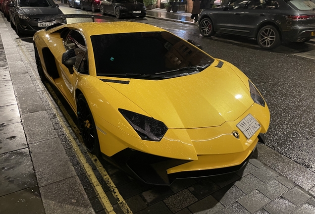 Lamborghini Aventador LP750-4 SuperVeloce