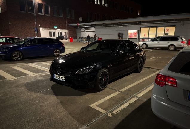 Mercedes-AMG C 63 S W205