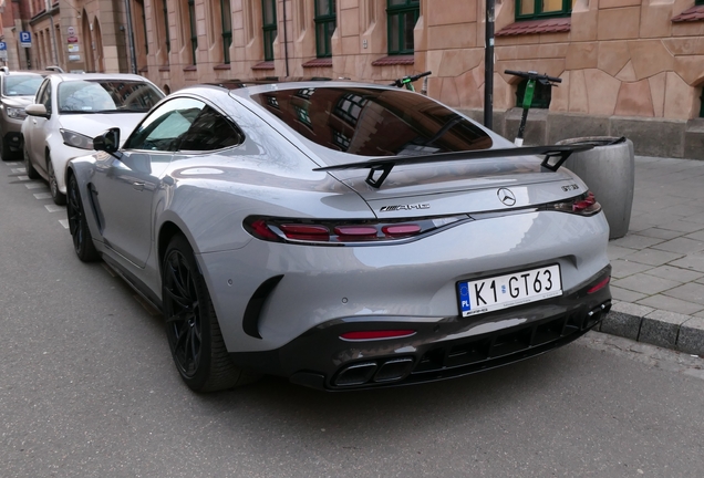 Mercedes-AMG GT 63 C192
