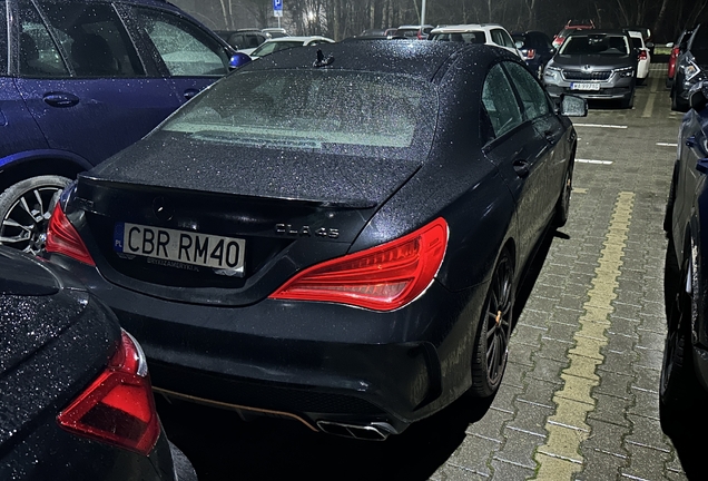 Mercedes-Benz CLA 45 AMG C117