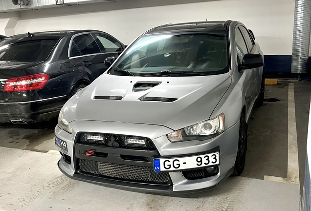 Mitsubishi Lancer Evolution X