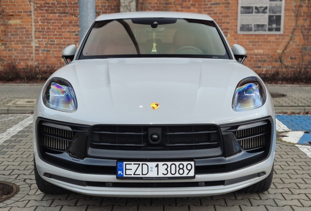 Porsche 95B Macan GTS MkIII