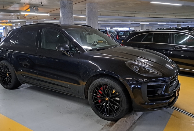 Porsche 95B Macan GTS MkIII