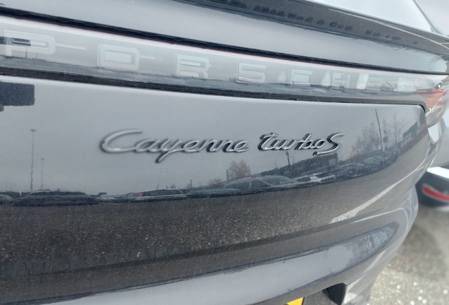 Porsche Cayenne Coupé Turbo S E-Hybrid