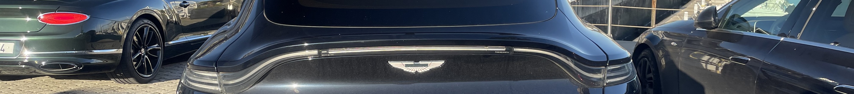 Aston Martin DBX
