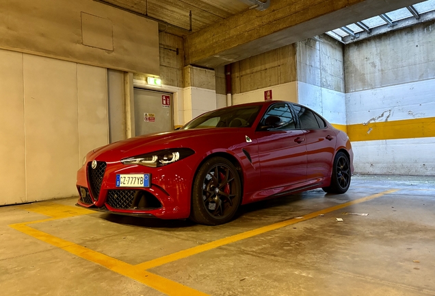 Alfa Romeo Giulia Quadrifoglio 2023