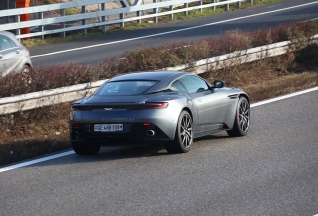 Aston Martin DB11