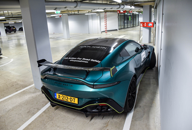 Aston Martin V8 Vantage Formula 1 Edition