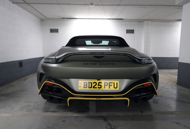 Aston Martin V8 Vantage Roadster 2025