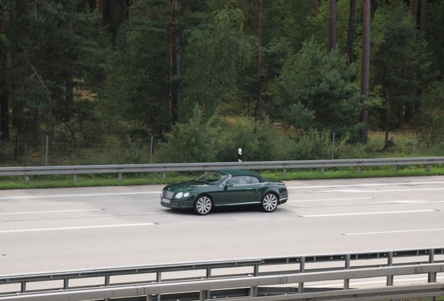 Bentley Continental GTC 2012