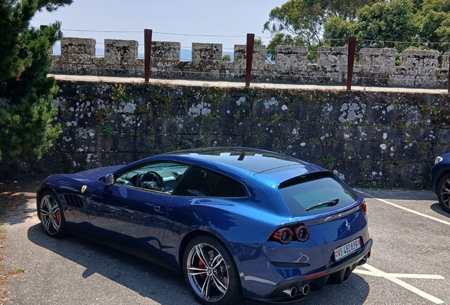 Ferrari GTC4Lusso