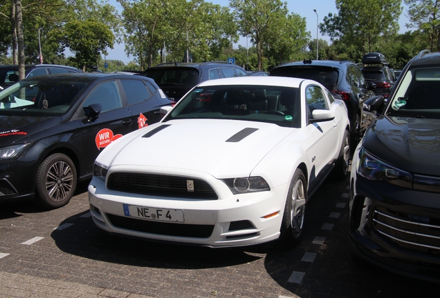 Ford Mustang GT 2013
