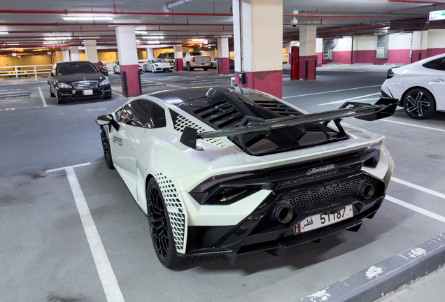 Lamborghini Huracán LP640-2 STO